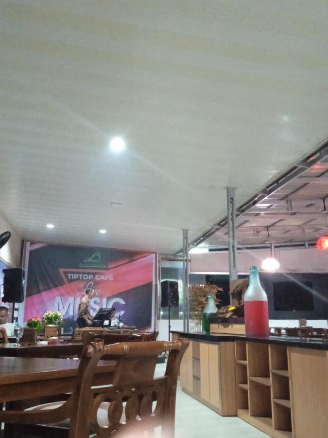 Grand Buana Lestari Hotel Padang Kültér fotó