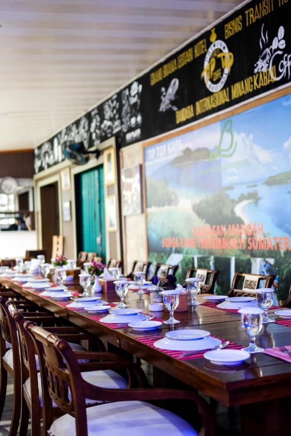 Grand Buana Lestari Hotel Padang Kültér fotó