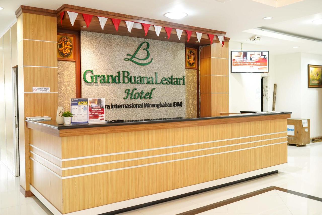 Grand Buana Lestari Hotel Padang Kültér fotó